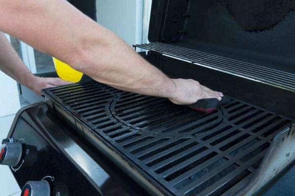 Apply An Additional Coat Of Oil To Prevent Any Rusting On The Flat Top Grill