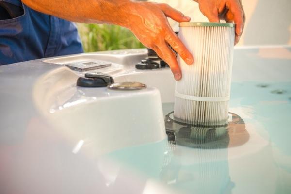 How To Maintain The Filter In A Hot Tub