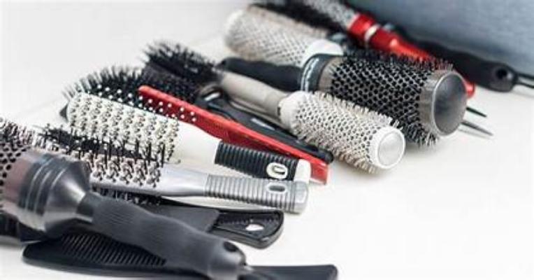 In What Way Does Cleaning Your Hairbrush Benefit You